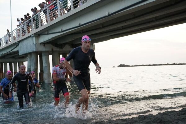 Paziente operato di rivestimento mop che dopo 9 mesi ha partecipato a una gara di triathlon
